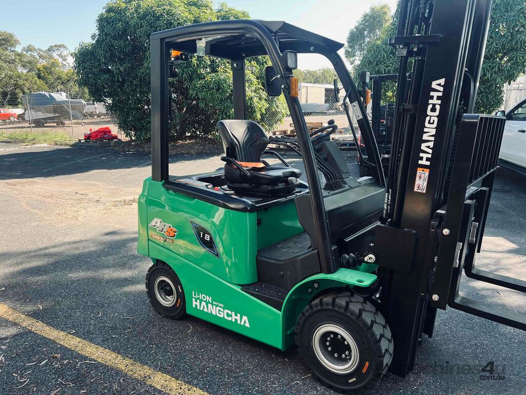Lithium Powered Forklift 1800kg